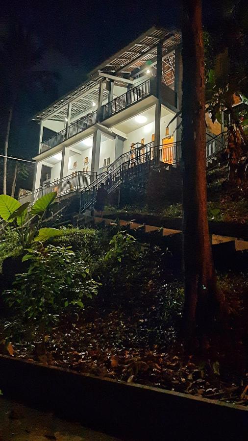 Kelapa Gading Villas Banyuwangi  Εξωτερικό φωτογραφία